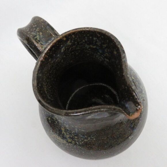 Vintage Hand Thrown Pottery Water Pitcher -44 Oz - Picture 7 of 8